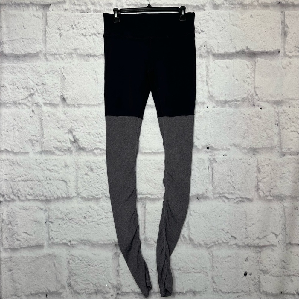 ALO Yoga Goddess Black and Gray Leggings